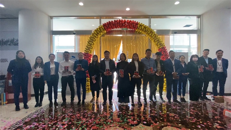 昌禾裝飾丨10月總結(jié)表彰暨11月活動(dòng)啟動(dòng)大會(huì)圓滿結(jié)束!一起領(lǐng)盲盒啦~ 昌禾裝飾丨10月總結(jié)表彰暨11月活動(dòng)啟動(dòng)大會(huì)圓滿結(jié)束!一起領(lǐng)盲盒啦~